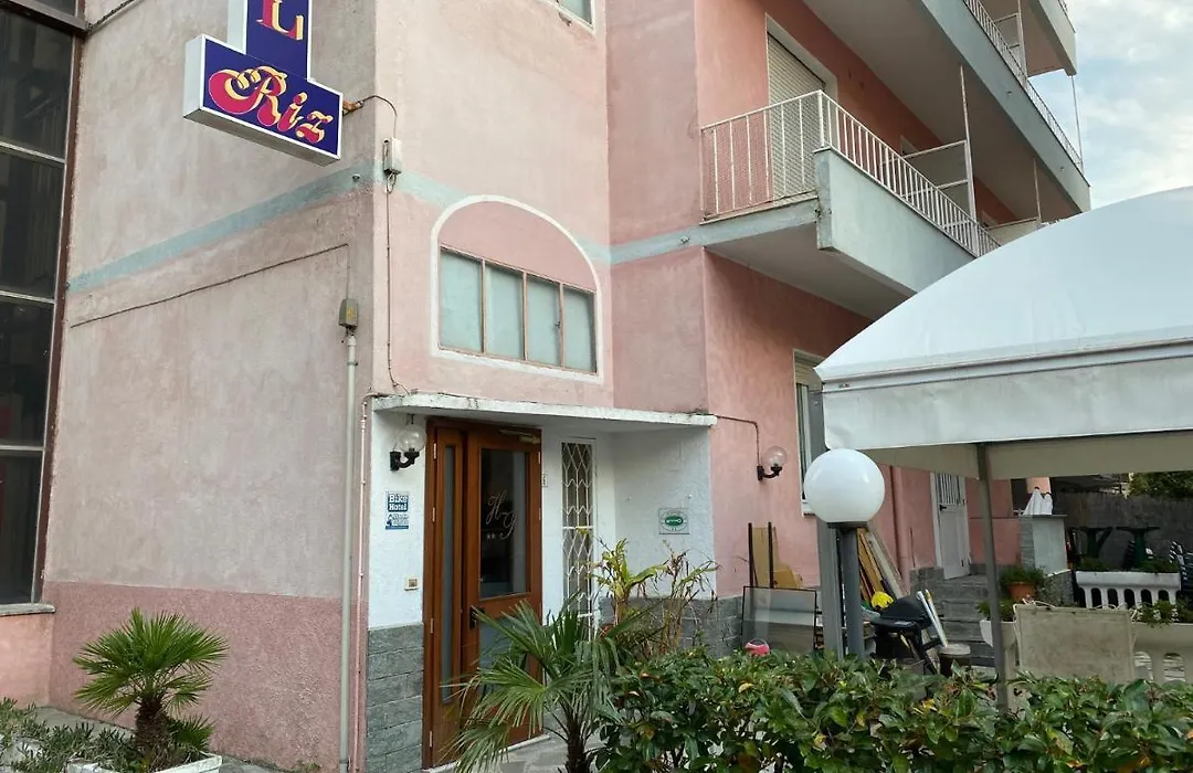 Hotel Riz-1