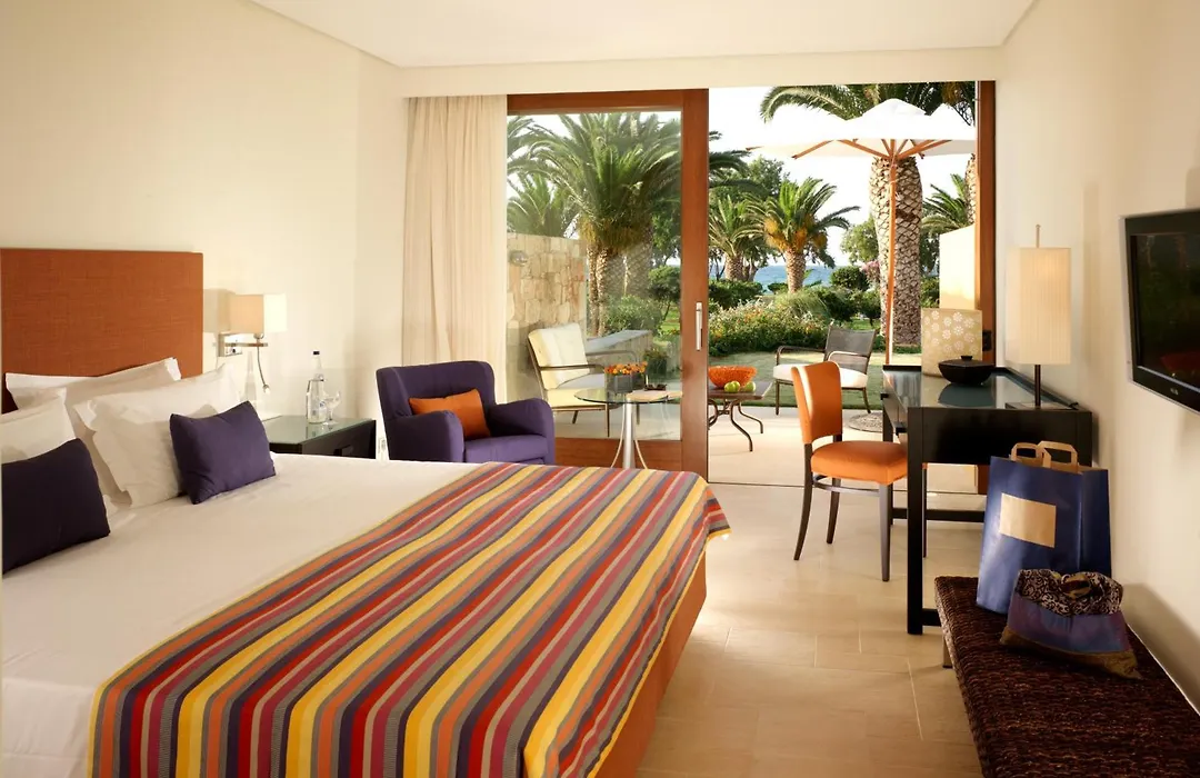 Kernos Beach Hotel & Bungalows-1