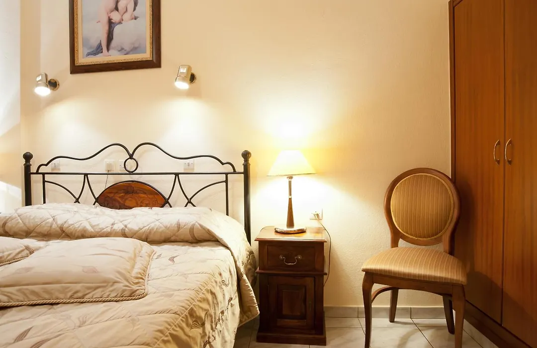 Hermes Delphi Hotel-1
