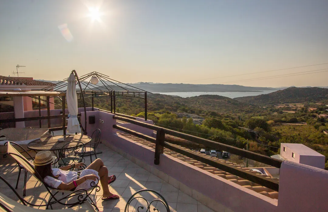Hotel Li Graniti-1