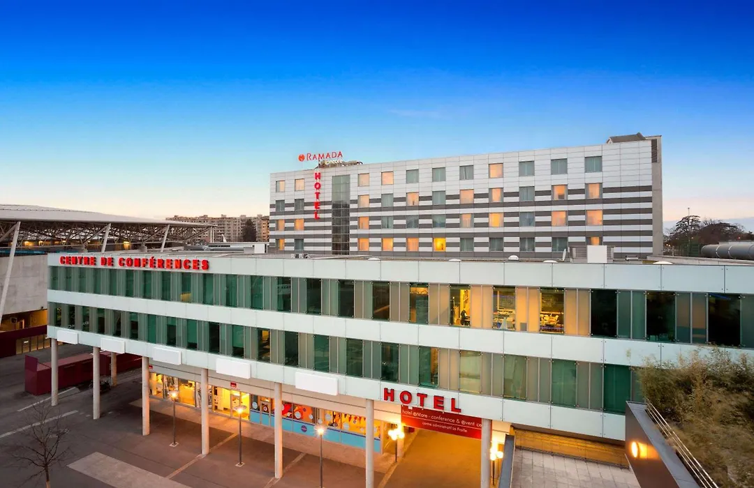 Ramada Encore By Wyndham Geneva-1