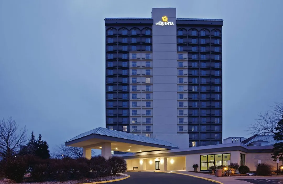 Bloom Hotel-1