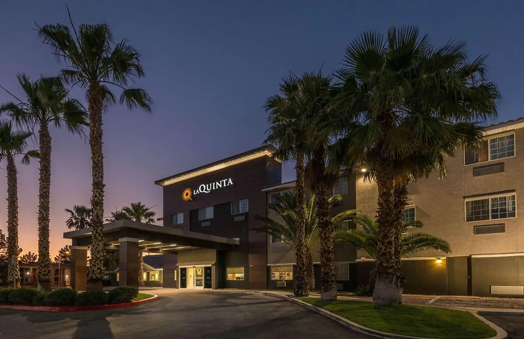 La Quinta Inn & Suites By Wyndham Las Vegas Nellis-1