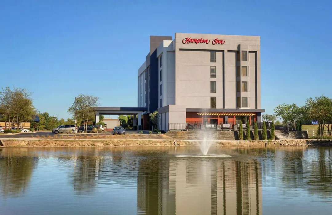Hampton Inn Louisville Northeast-1