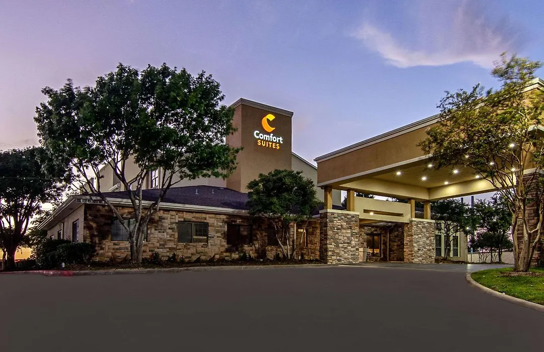 Comfort Suites Nw Dallas Near Love Field-1