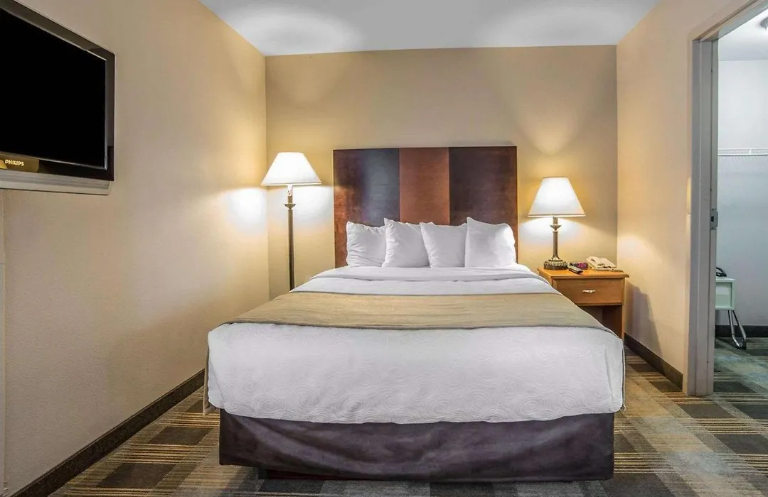Mainstay Suites Casper-1