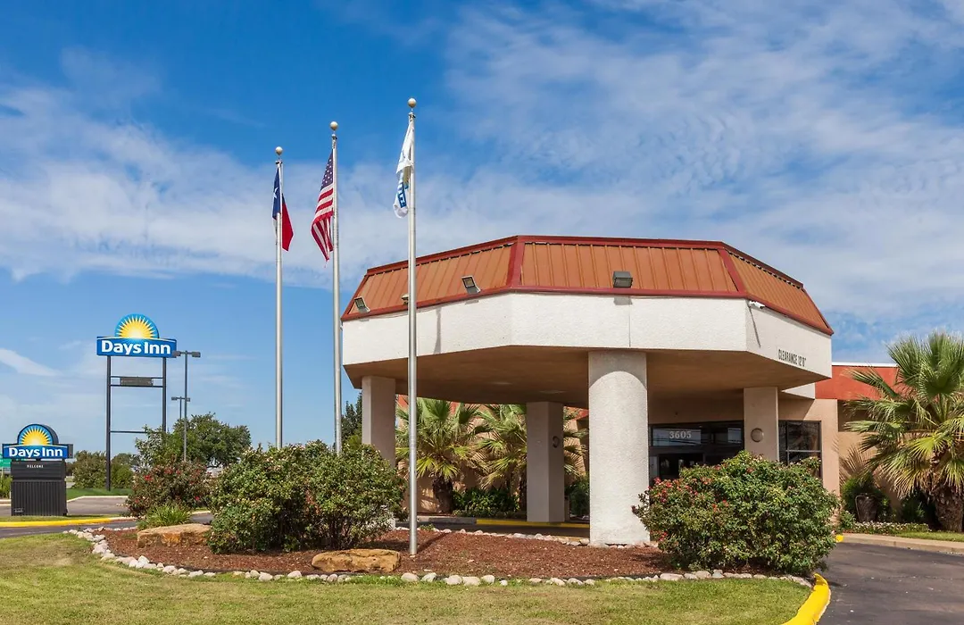 Days Inn By Wyndham Sherman-1