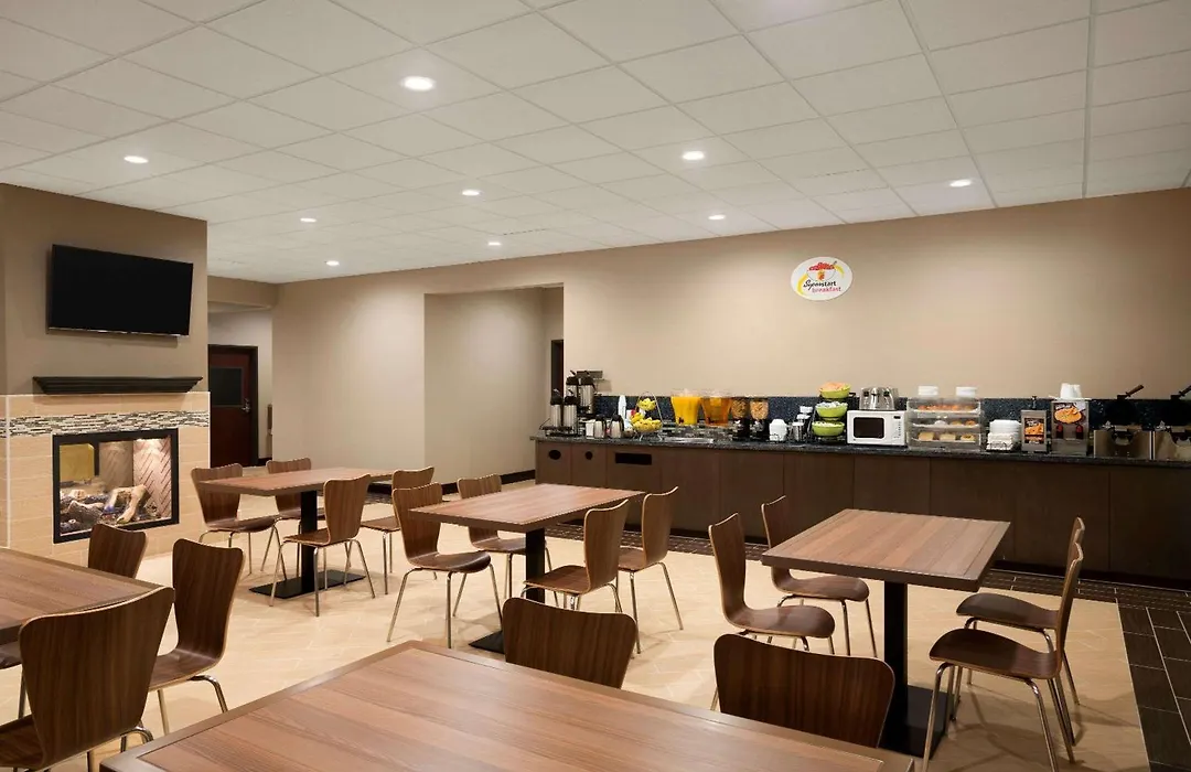Super 8 By Wyndham Hershey Chocolate Avenue-1