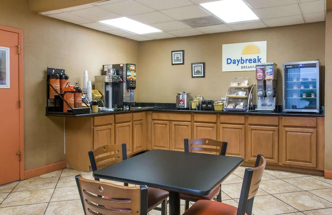Days Inn By Wyndham Ormond Beach-1