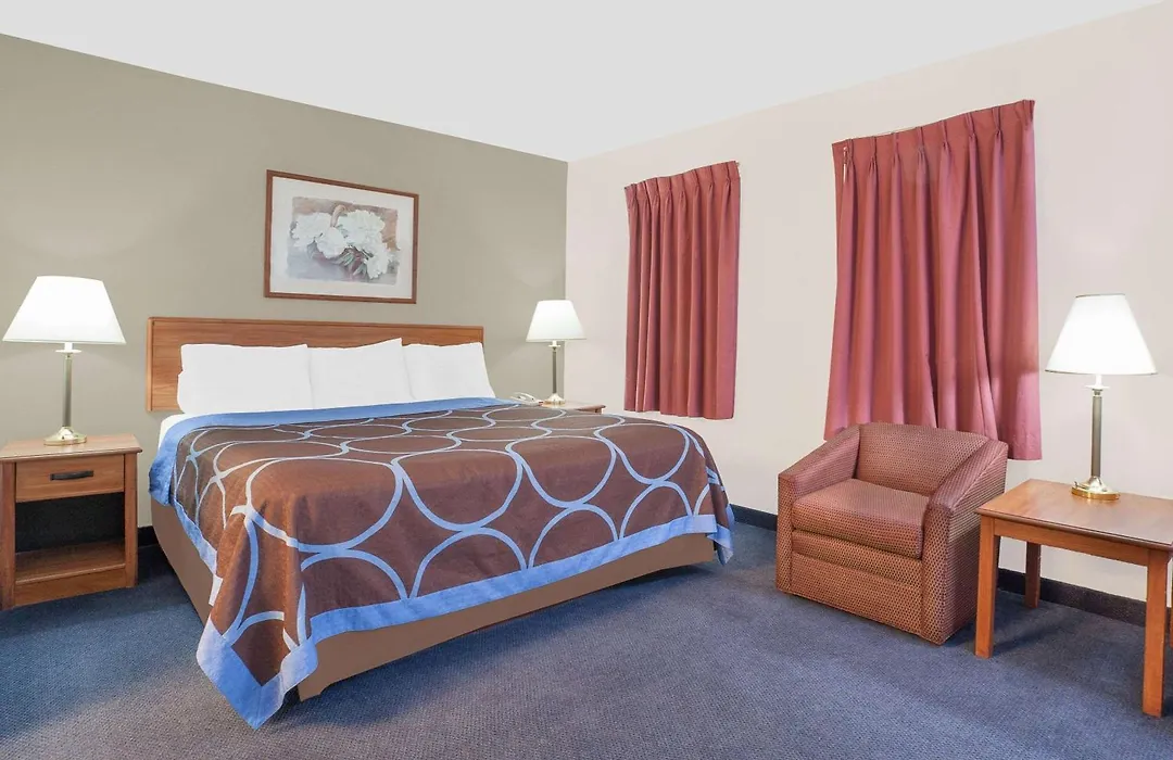 Super 8 By Wyndham Middletown-1
