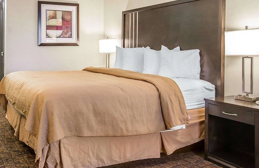 Quality Inn & Suites Woodland - Sacramento Airport-1