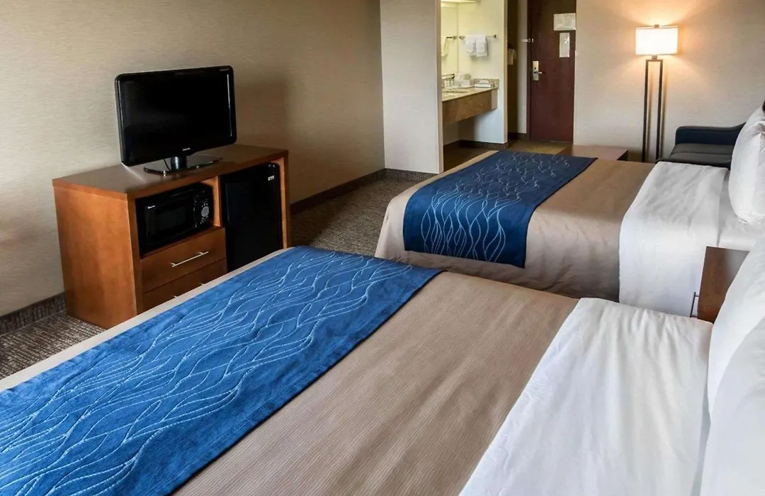 Comfort Inn Crystal Lake - Algonquin-1