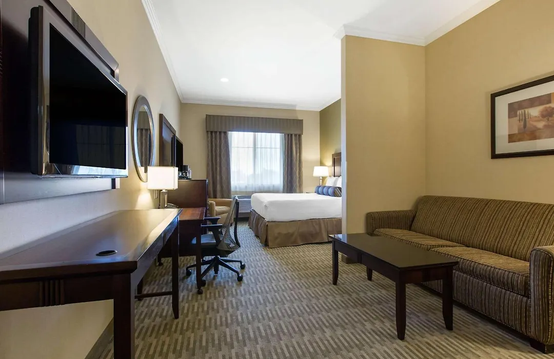 The Oaks Hotel & Suites-1