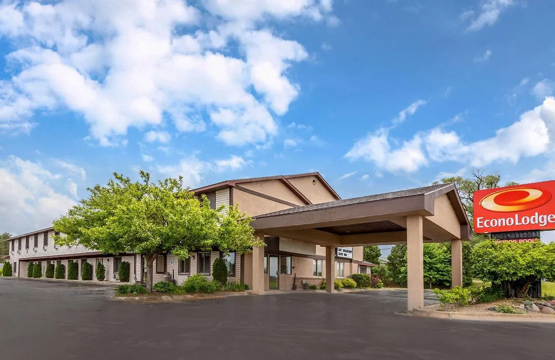 Econo Lodge Traverse City South-1