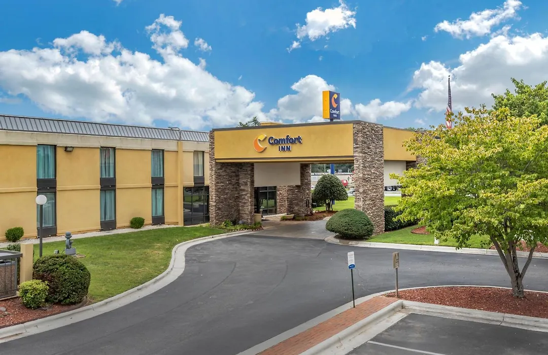 Comfort Inn Shelby-1