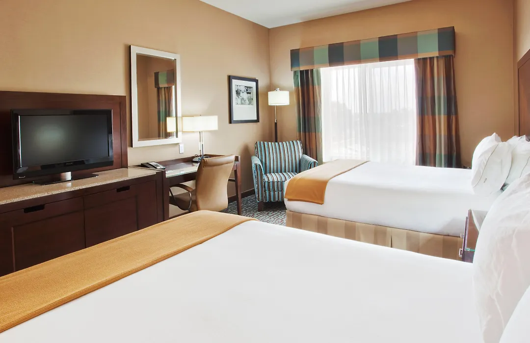 Holiday Inn Express & Suites Salinas By Ihg-1