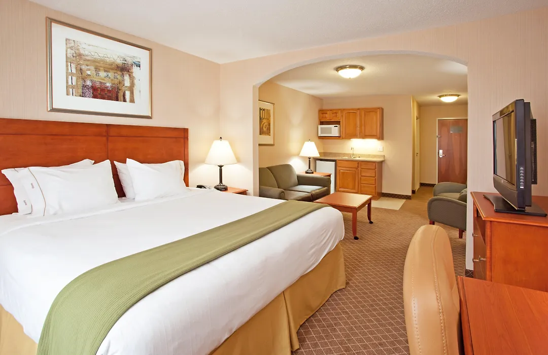 Holiday Inn Express Hotel & Suites Bay City By Ihg-1