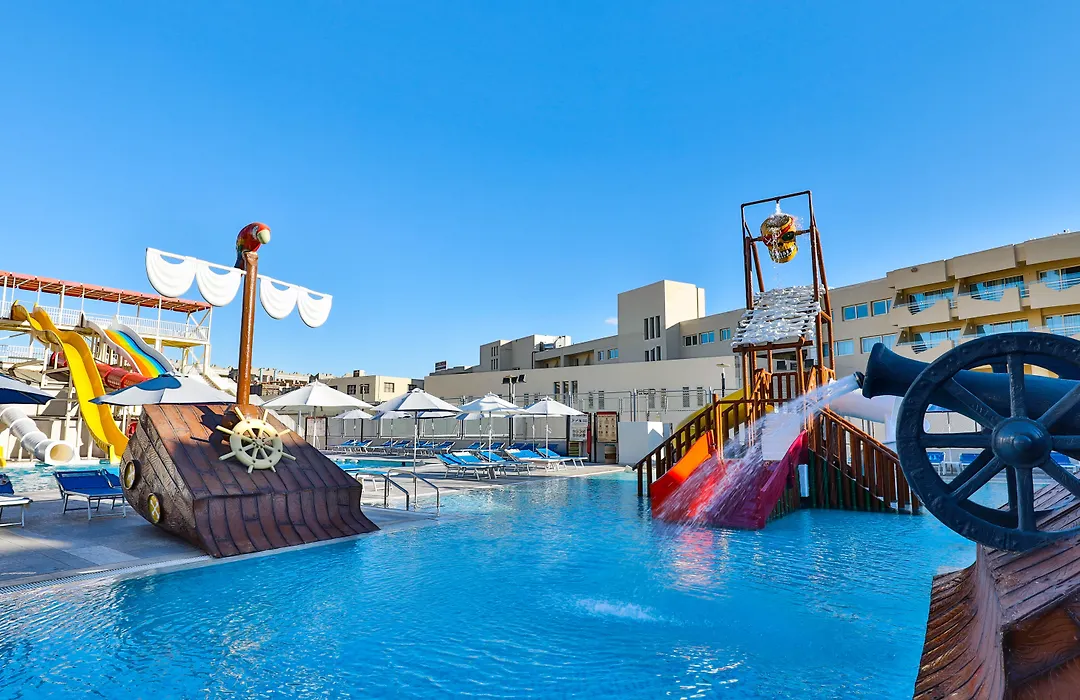 Amarina Abu Soma Resort & Aquapark-1