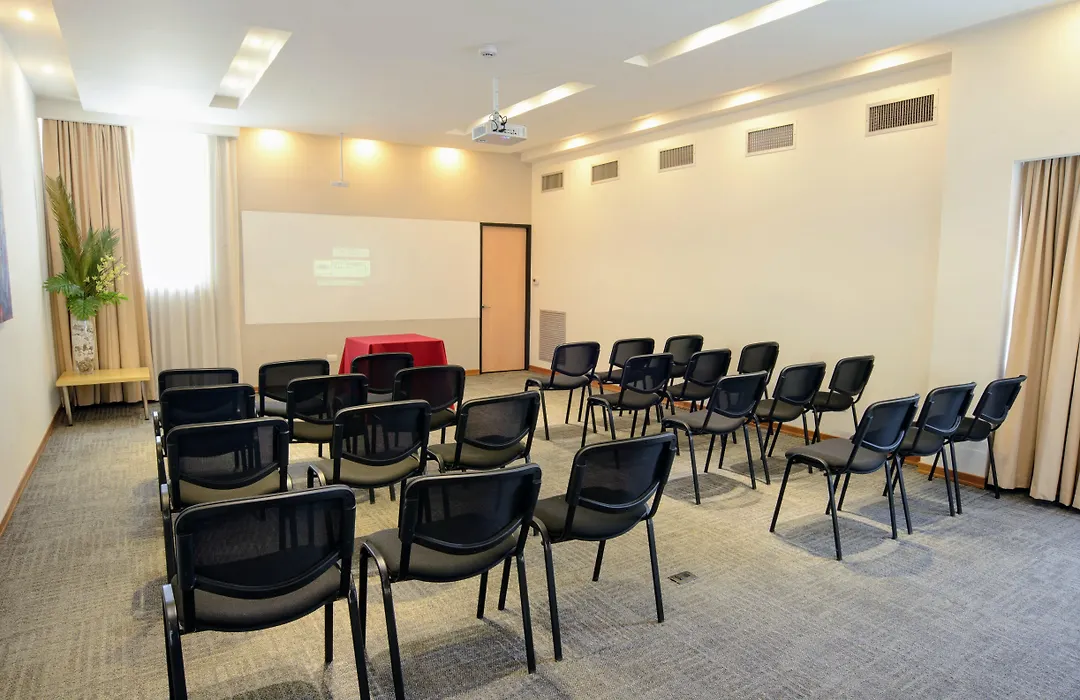 Affinity Apartahotel - Extended Stay-1