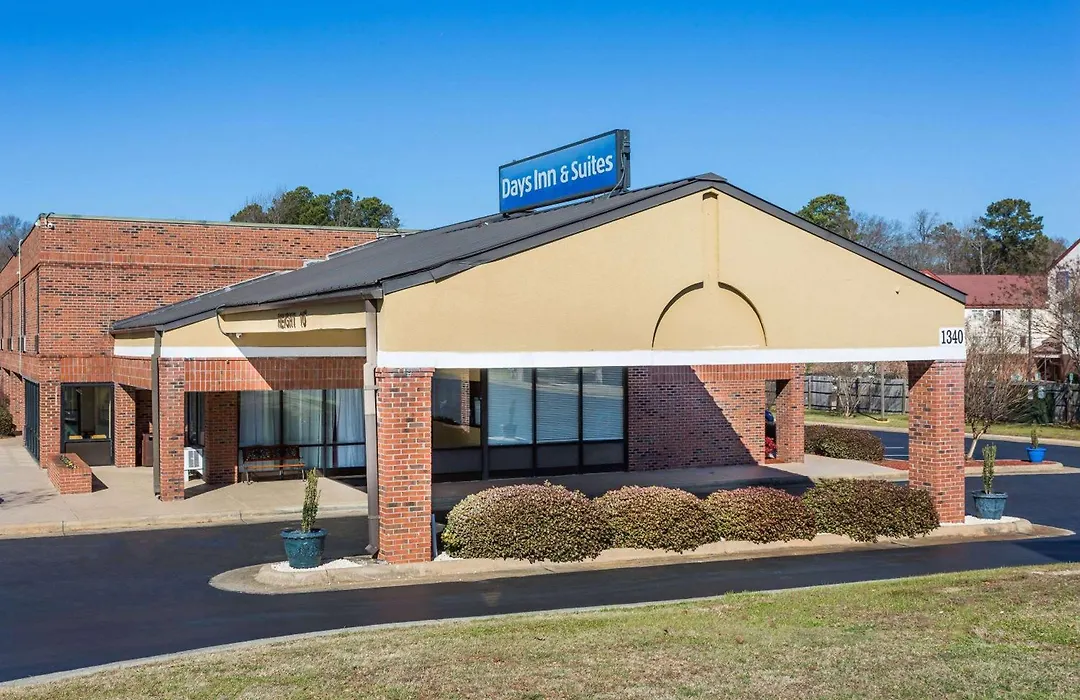 Days Inn & Suites By Wyndham Rocky Mount Golden East-1