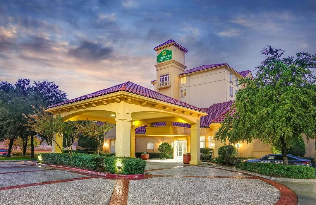La Quinta By Wyndham Dallas North Central-1