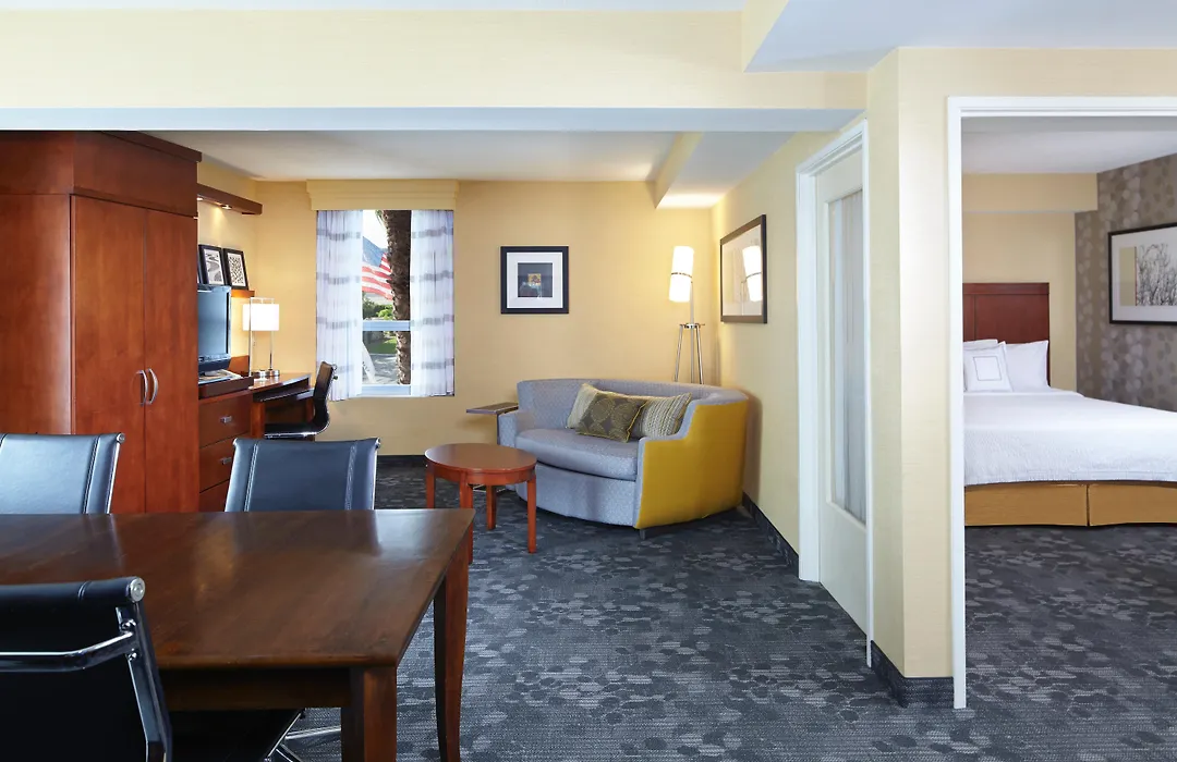 Courtyard By Marriott San Diego Mission Valley/Hotel Circle-1