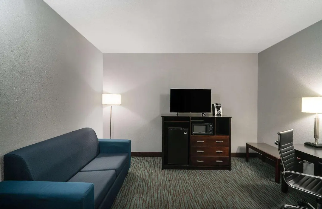 La Quinta By Wyndham Knoxville East-1