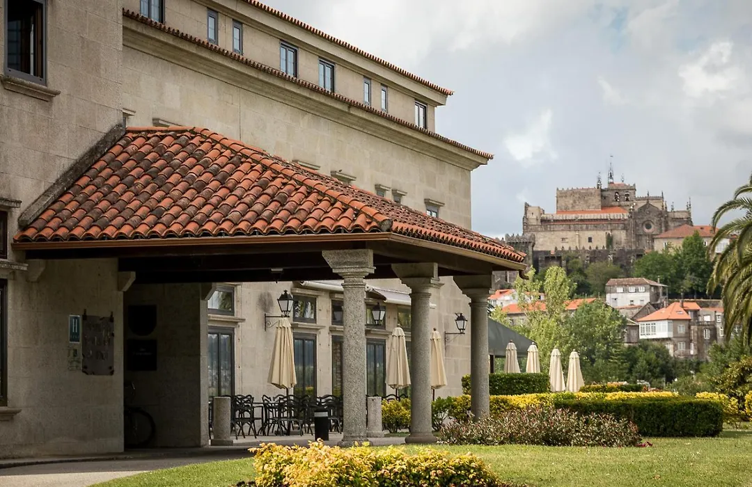 Parador De Tui-1