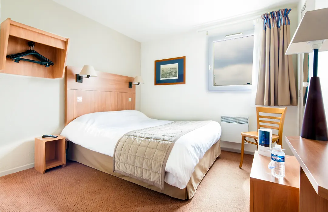 Sure Hotel by Best Western Calais Coquelles Tunnel s/ Manche-1