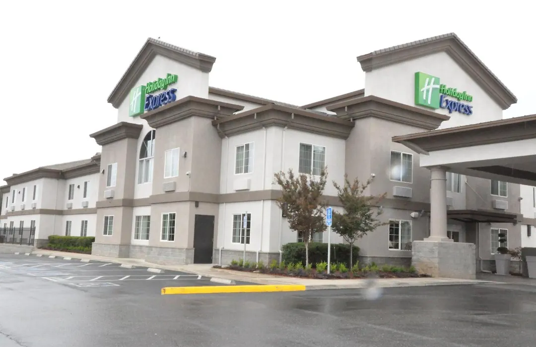 Holiday Inn Express & Suites Jackson By Ihg-1