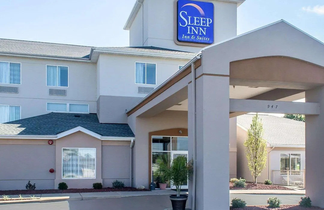 Sleep Inn & Suites Port Clinton-1