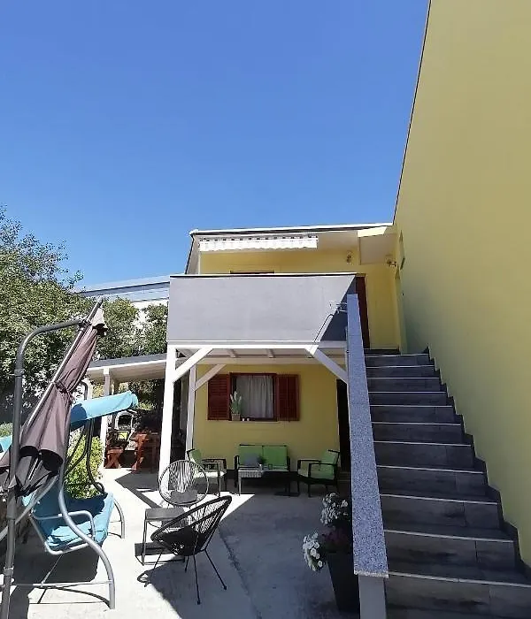 Apartments And Rooms With Parking Space Crikvenica - 12305-1