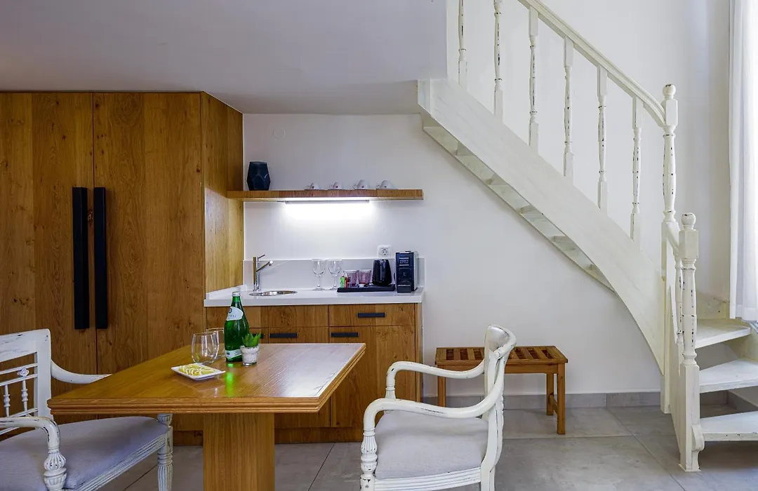Thalassa Boutique Hotel-1