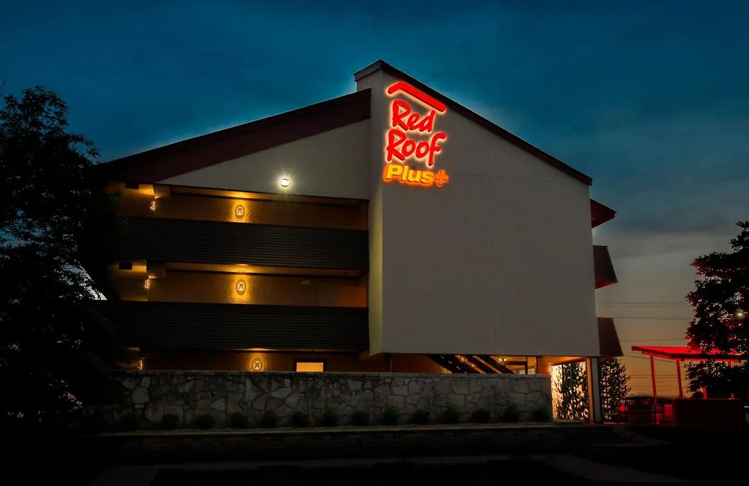 Red Roof Inn Plus+ Chicago - Naperville-1