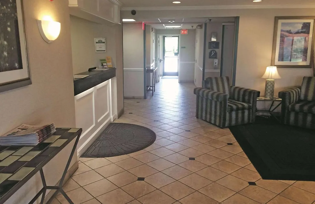 La Quinta By Wyndham Chicago Gurnee-1