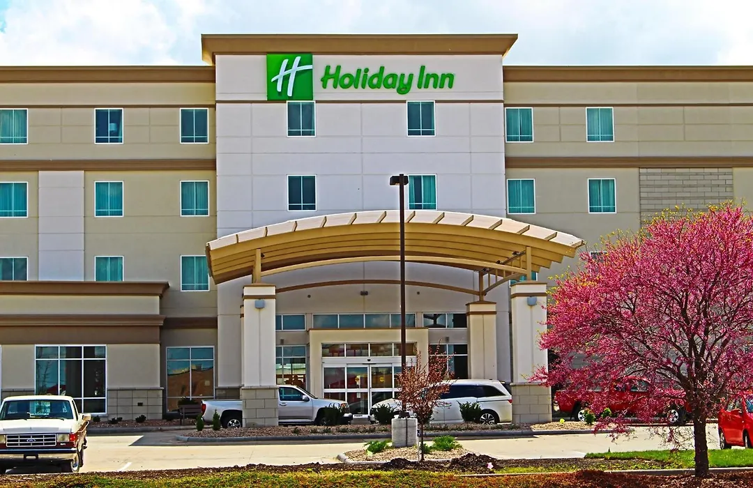 Holiday Inn Salina By Ihg-1