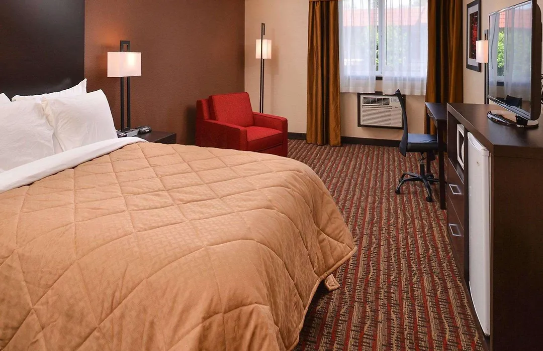 Quality Inn & Suites Tacoma - Seattle-1
