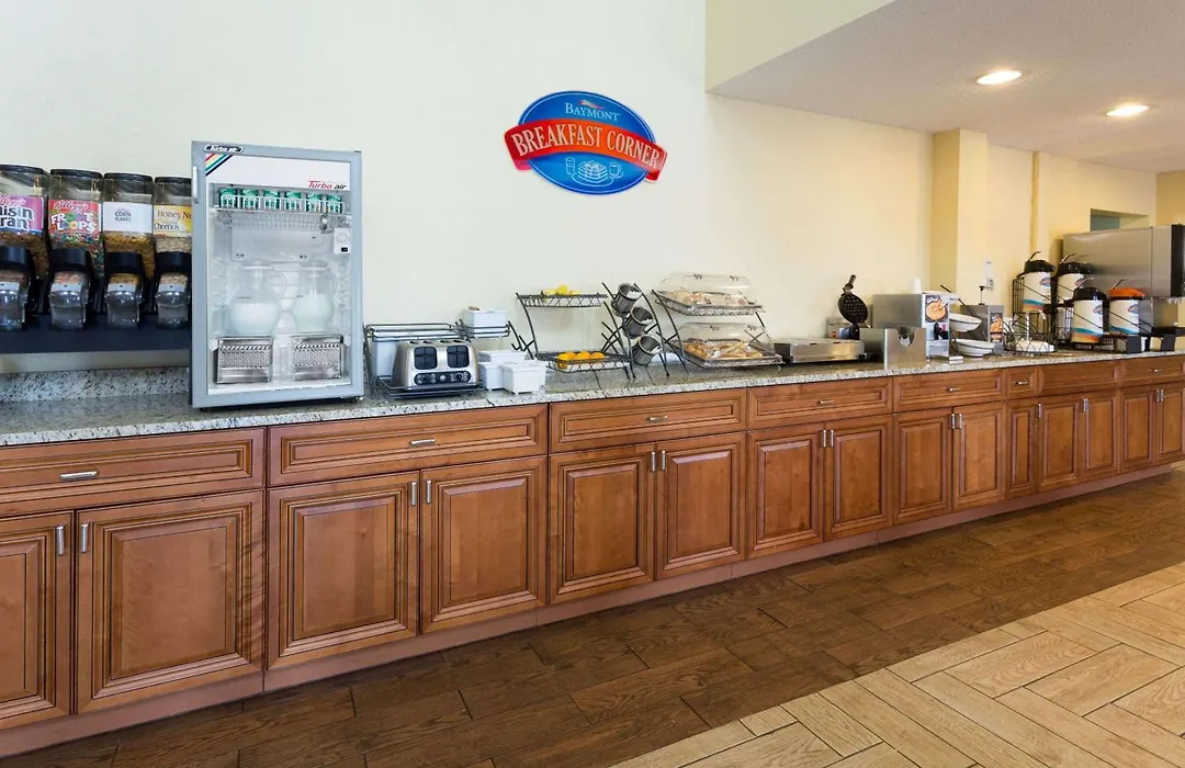 Baymont By Wyndham Beloit-1