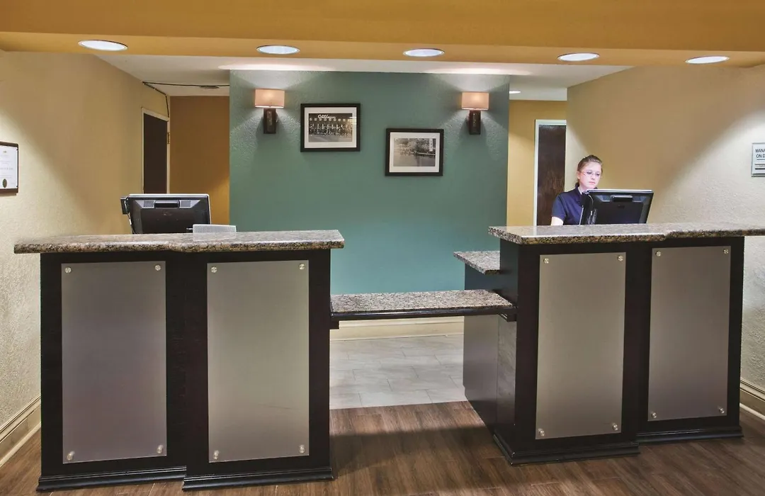 La Quinta By Wyndham Hot Springs-1