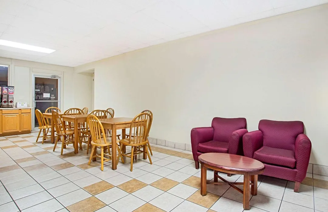 Bristol Parkway Inn-1