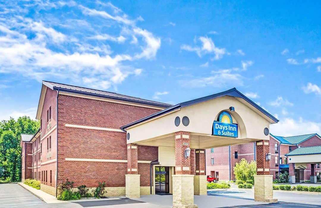 Days Inn & Suites By Wyndham Jeffersonville In-1