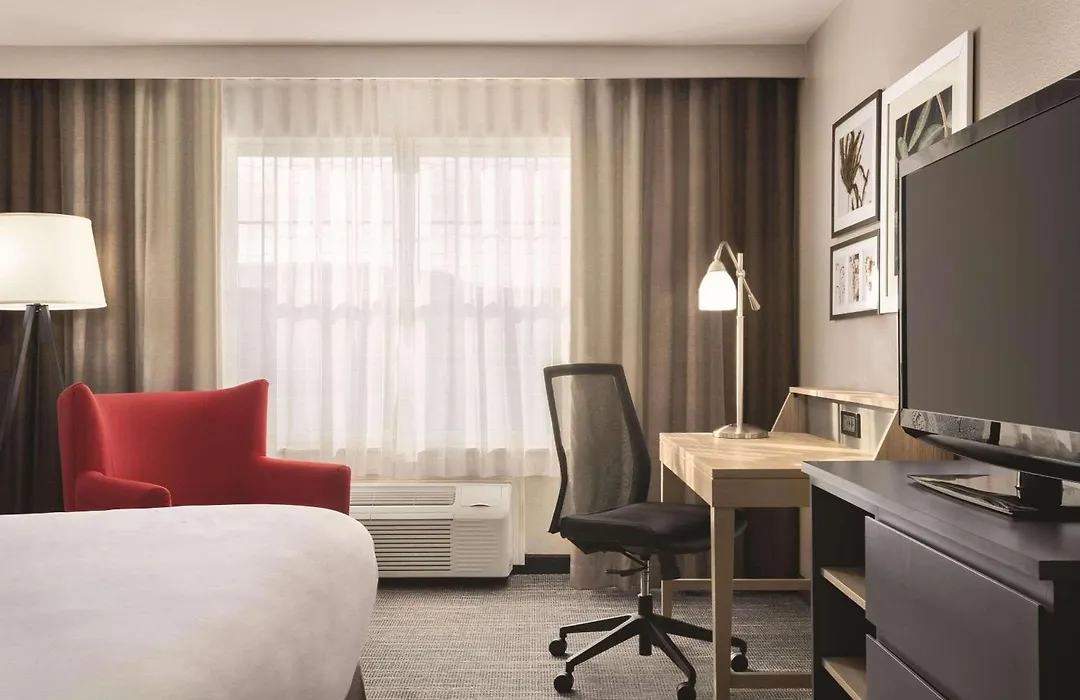 Country Inn & Suites By Radisson, Dubuque, Ia-1