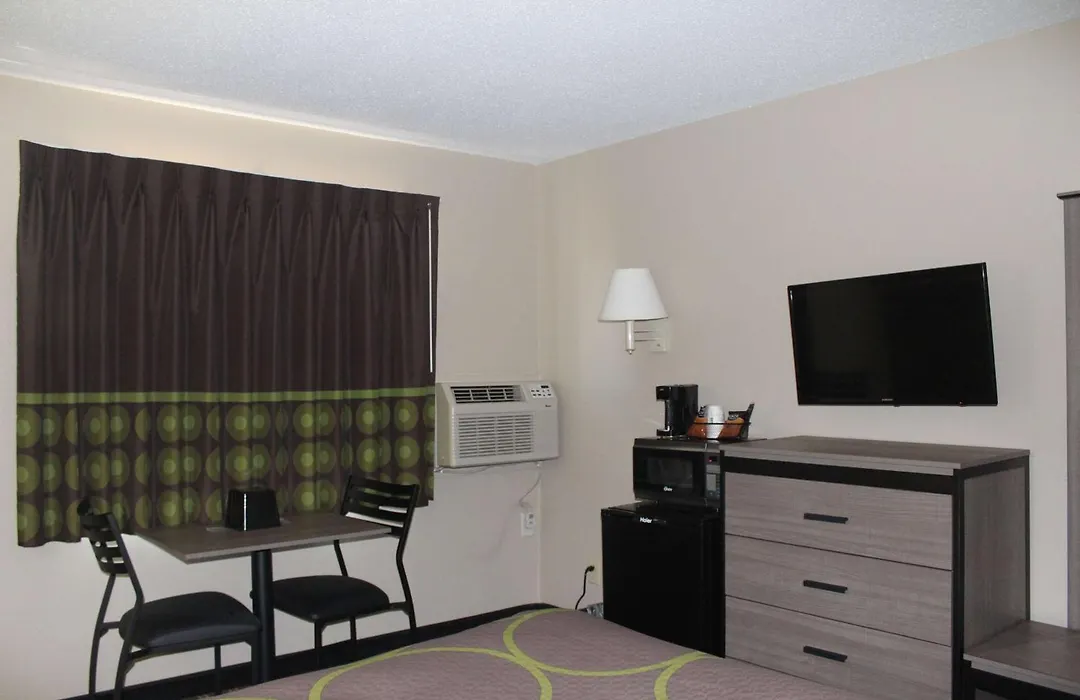 Super 8 By Wyndham Michigan City-1