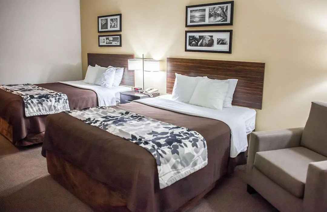 Sleep Inn & Suites Indoor Waterpark-1