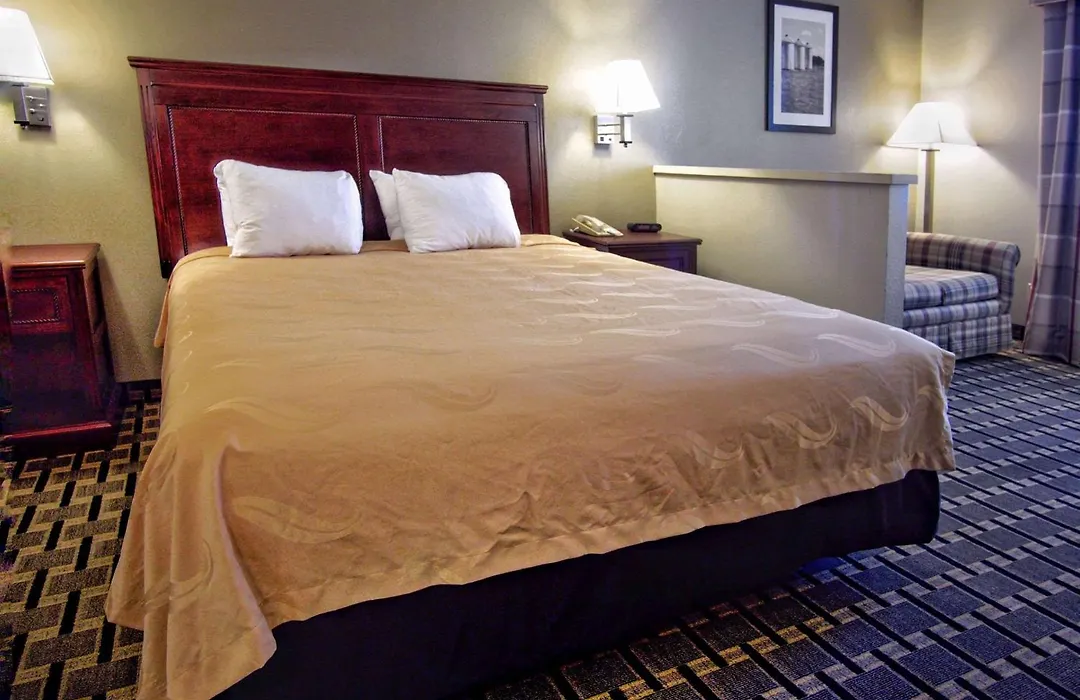 Quality Inn Moore - Oklahoma City-1