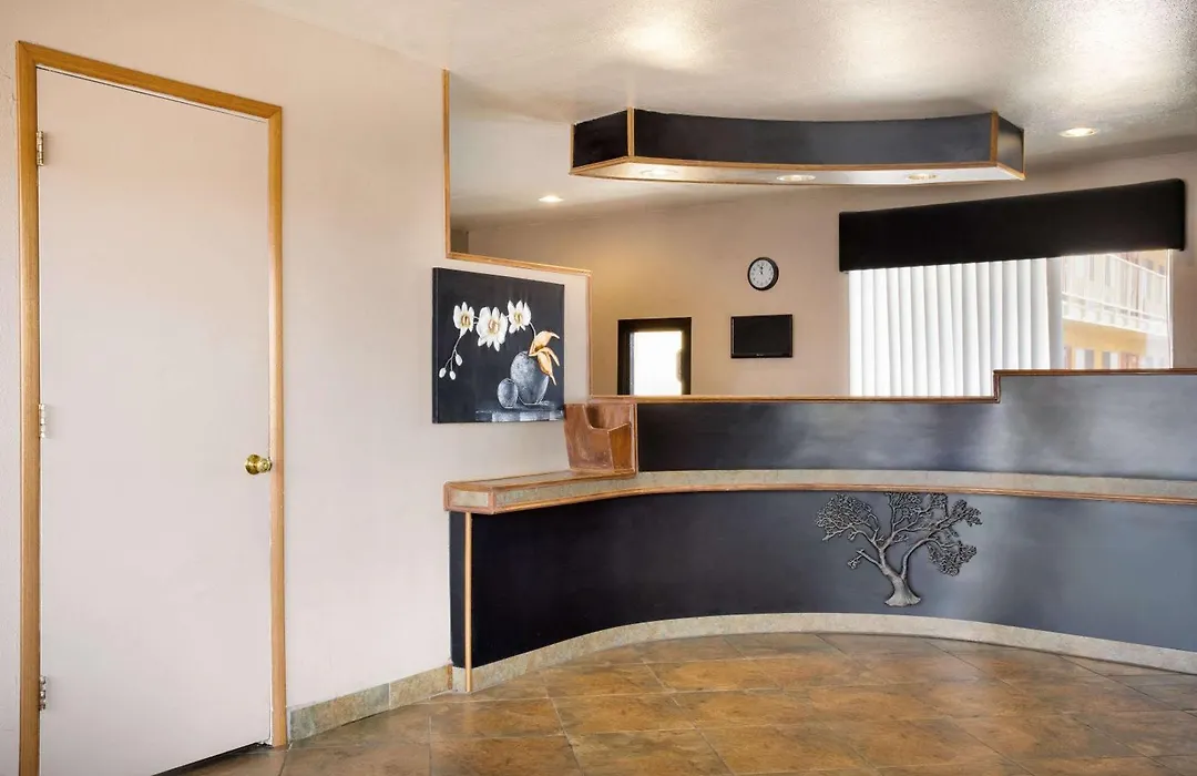 Travelodge By Wyndham Winslow-1