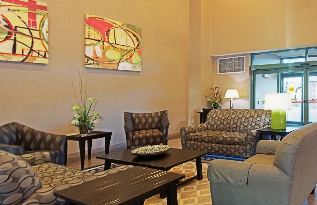 Holiday Inn & Suites Goodyear - West Phoenix Area By Ihg-1