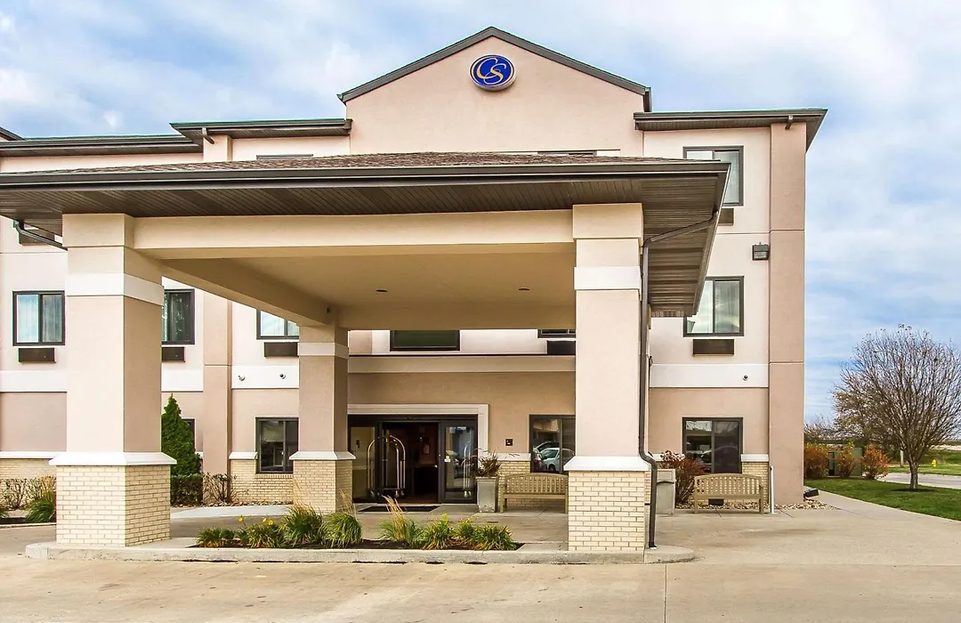 Comfort Suites Mattoon East-1