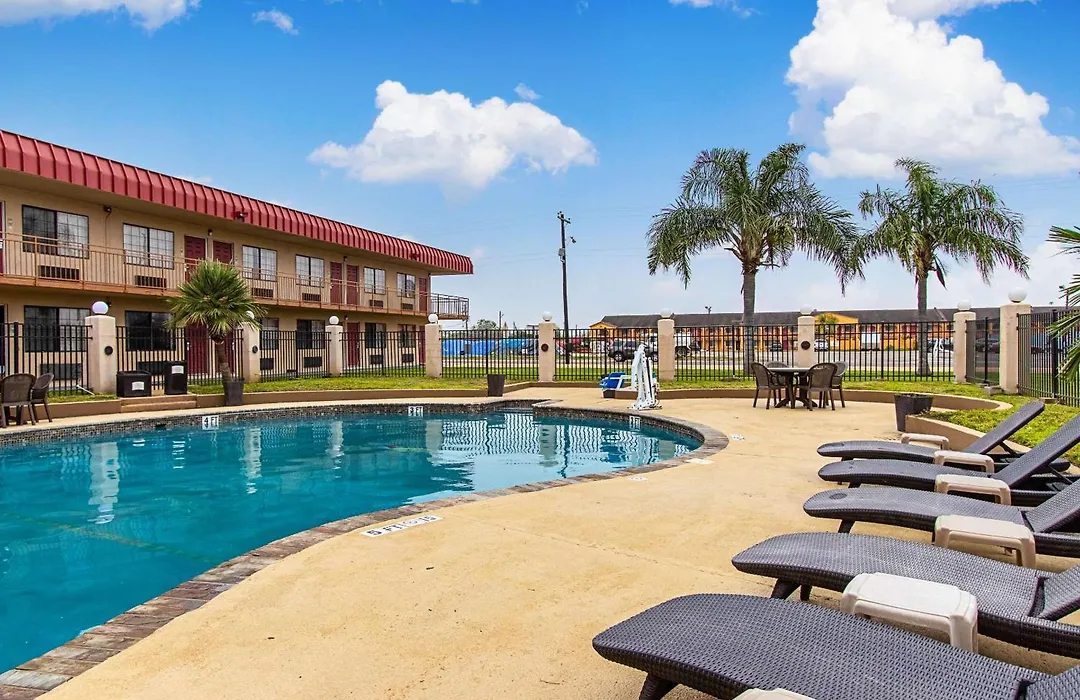 Econo Lodge Kingsville-1