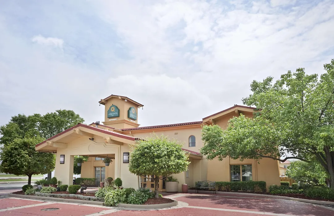 Sleep Inn & Suites Merrillville-1